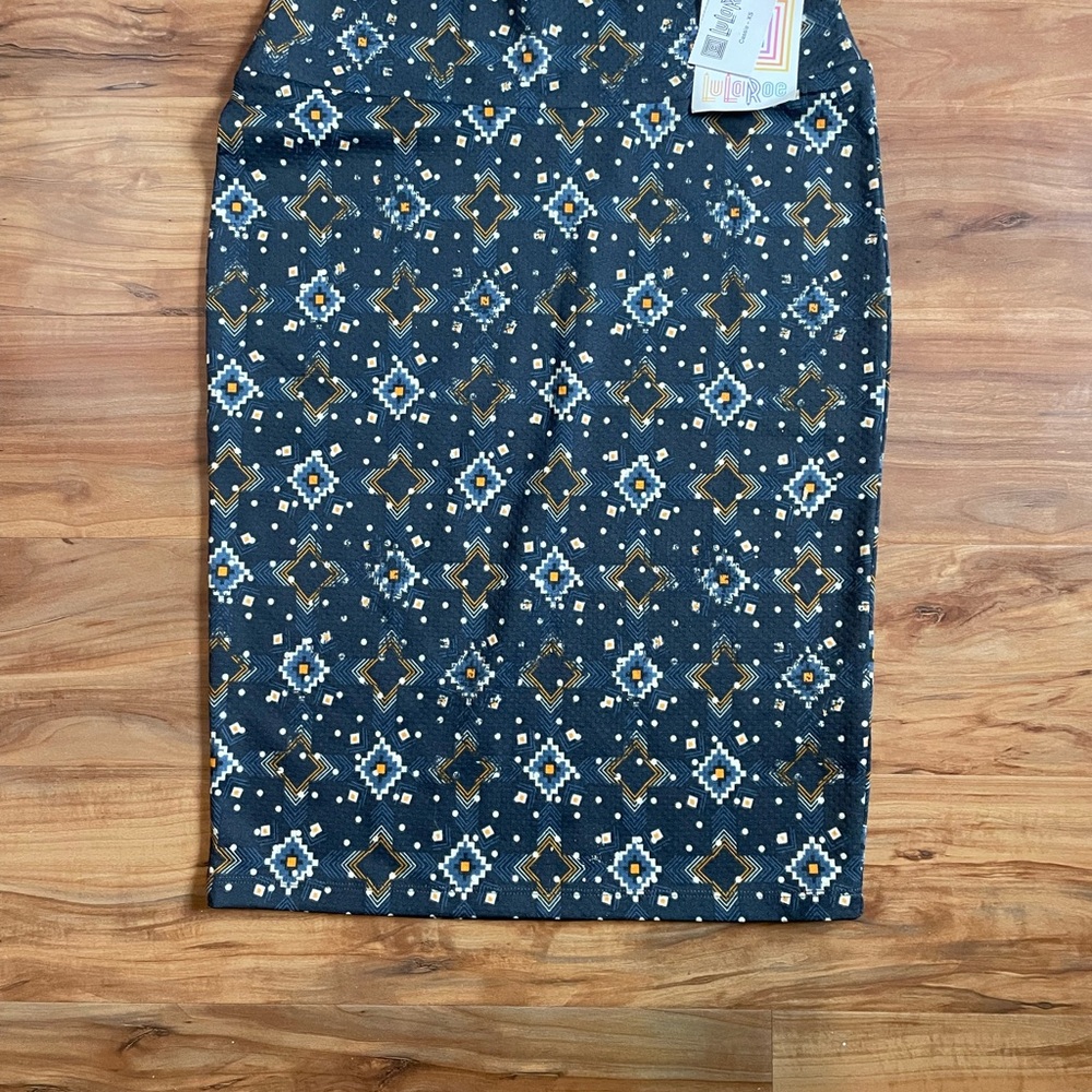 LuLaRoe XS Cassie Blue White geometric Midi Pencil Skirt for Cocktail